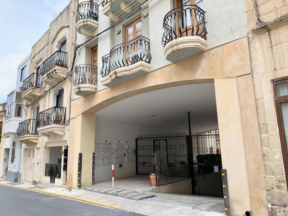 Апартаменты Marble Arch Apt - St Julians Сент Джулианс Экстерьер фото